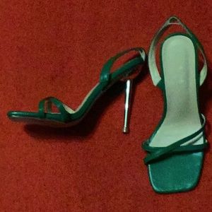 SIZE 38 Green Slingback 4 Inch, Narrow  Shiny Metal heel.